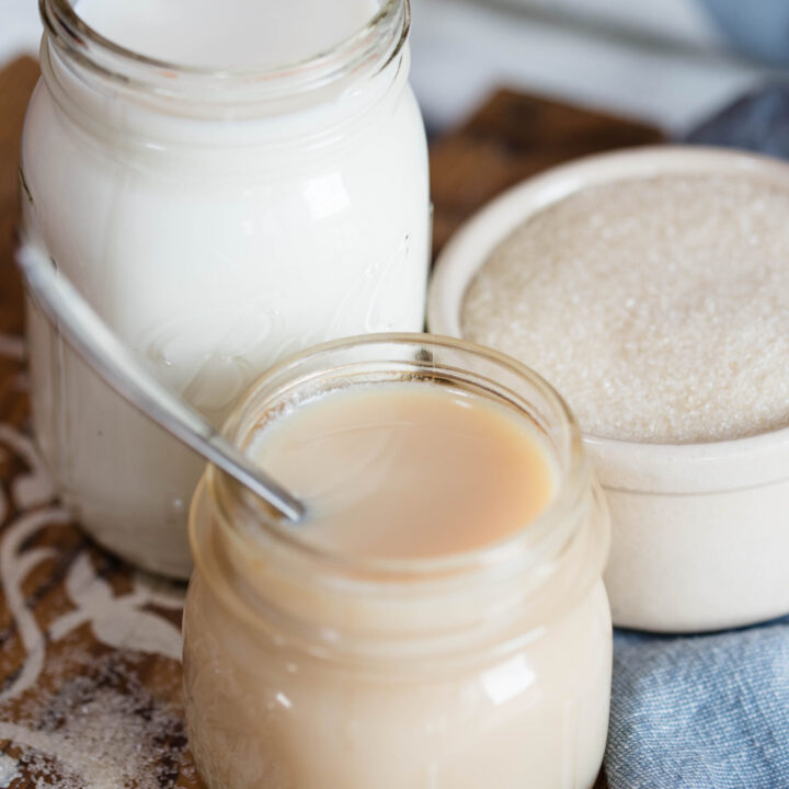 Homemade Sweetened Condensed Milk