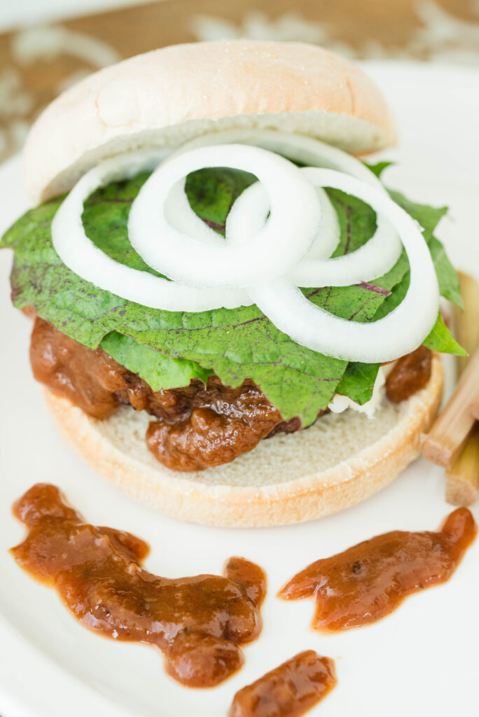 Hamburger with rhubarb barbecue sauce